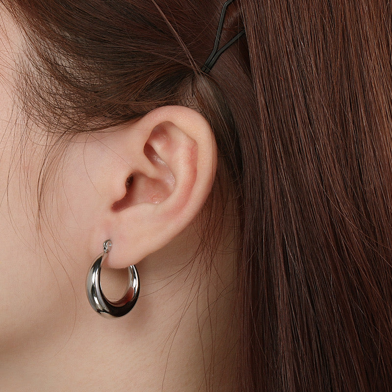 Victoria Hoop Earrings