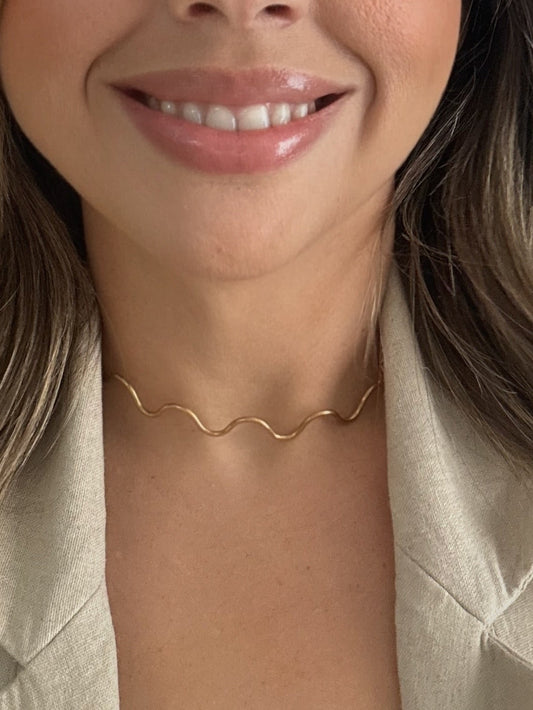Wavy Choker