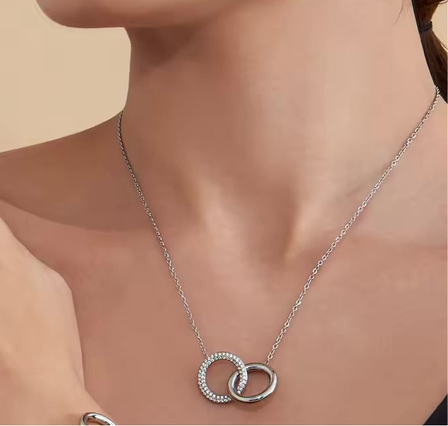 Amelie Necklace