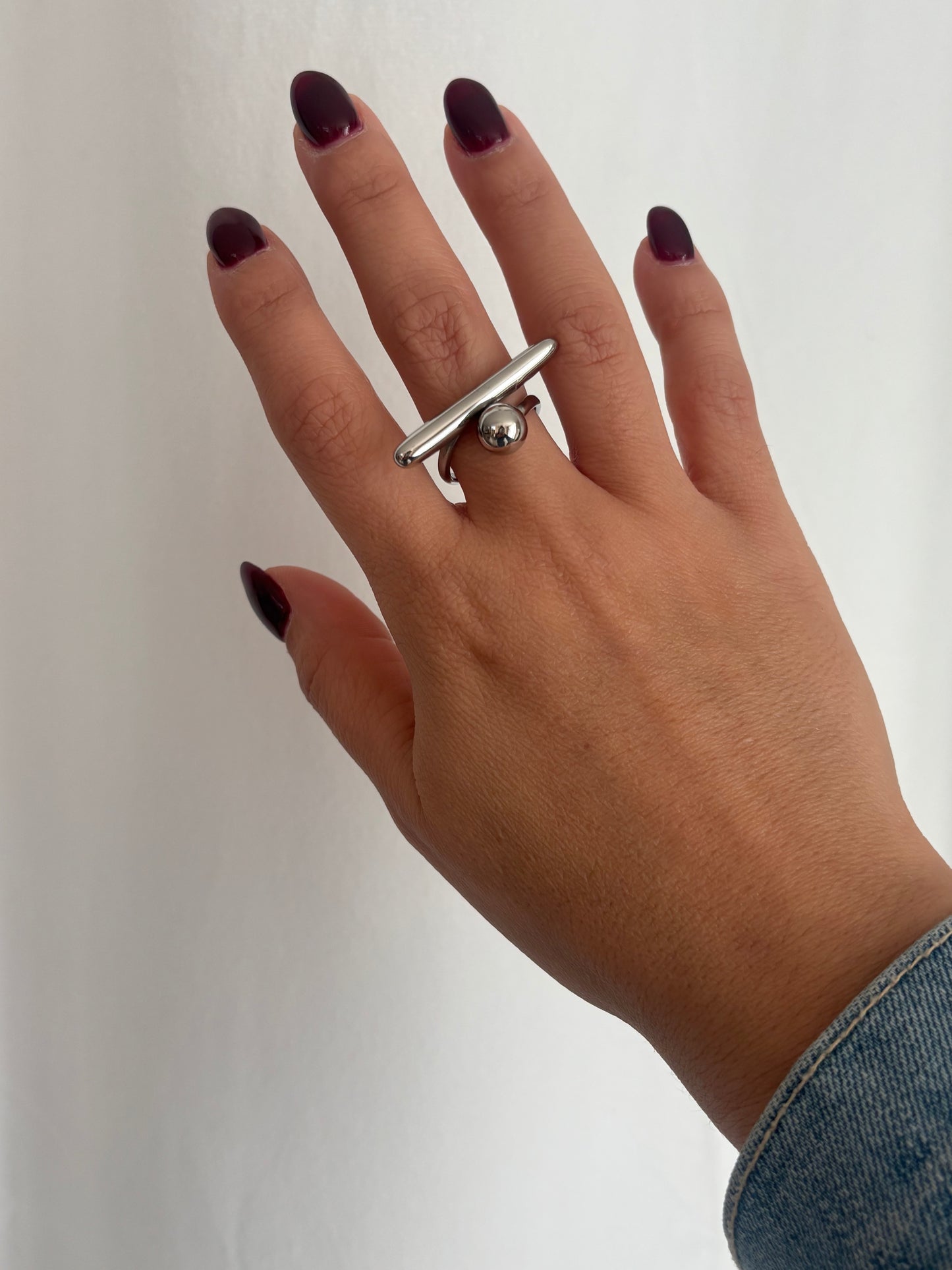 Orbit Bar Ring