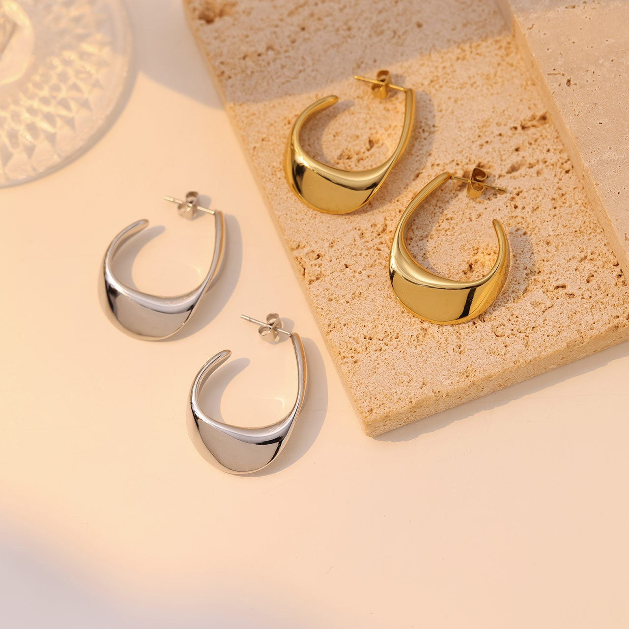 Mira Hoops