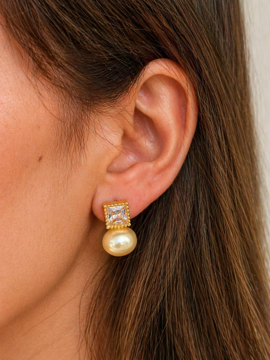 Royal Pearl Earrings