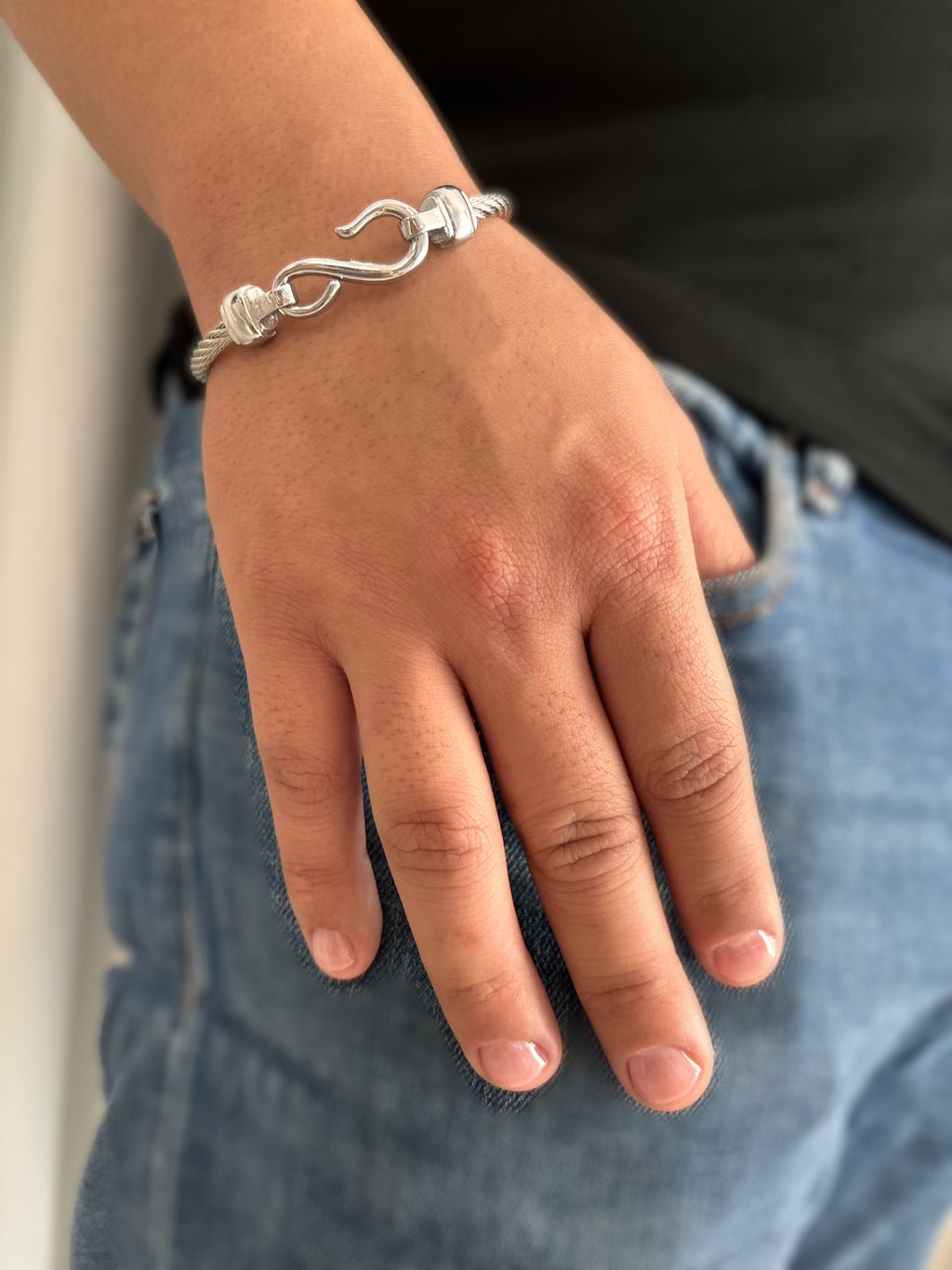 Hook Cable Bracelet