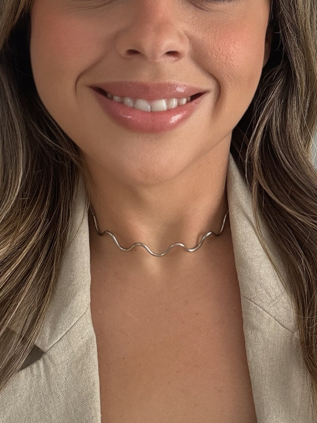 Wavy Choker