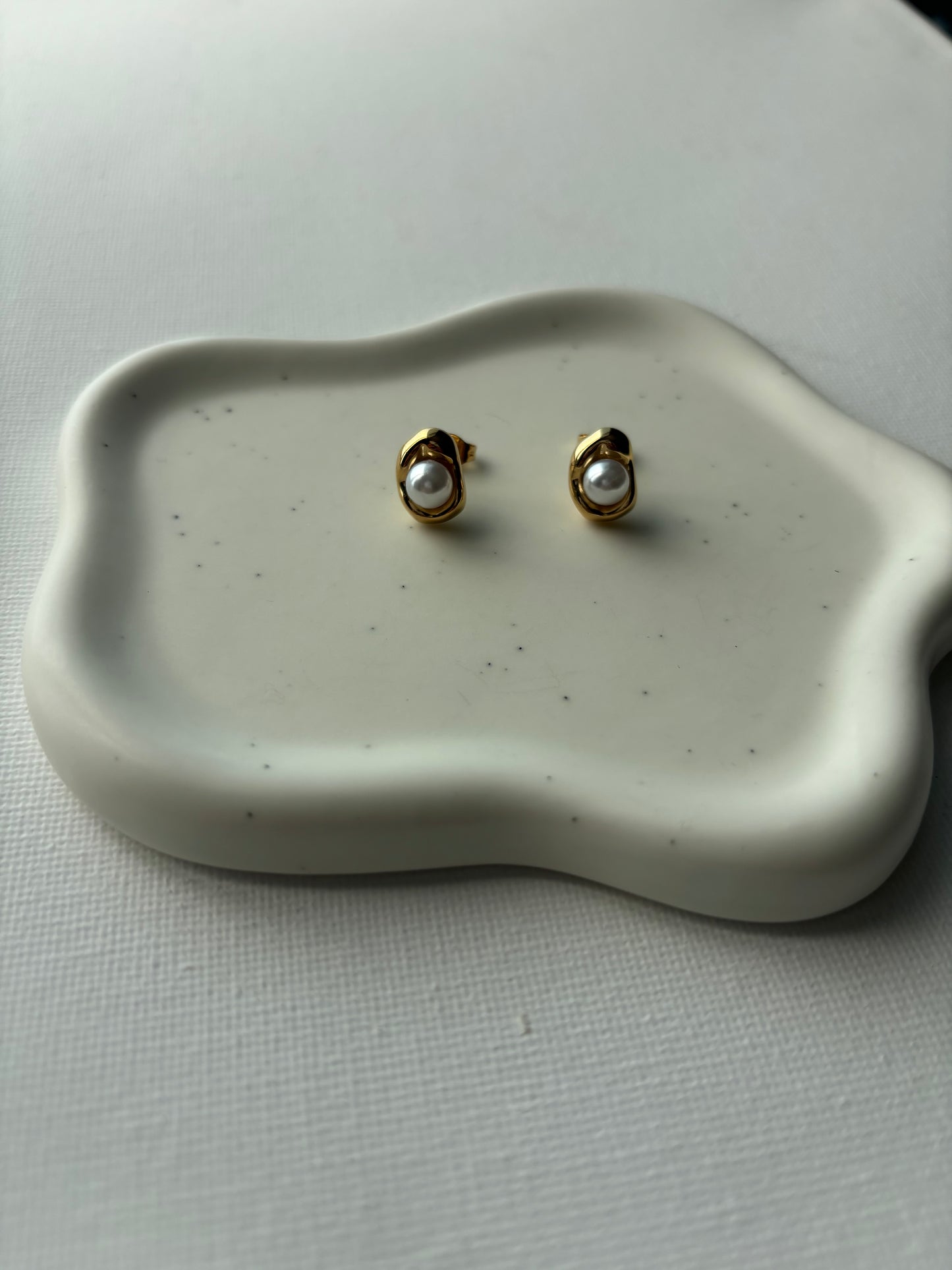 Eternal Pearl Earrings