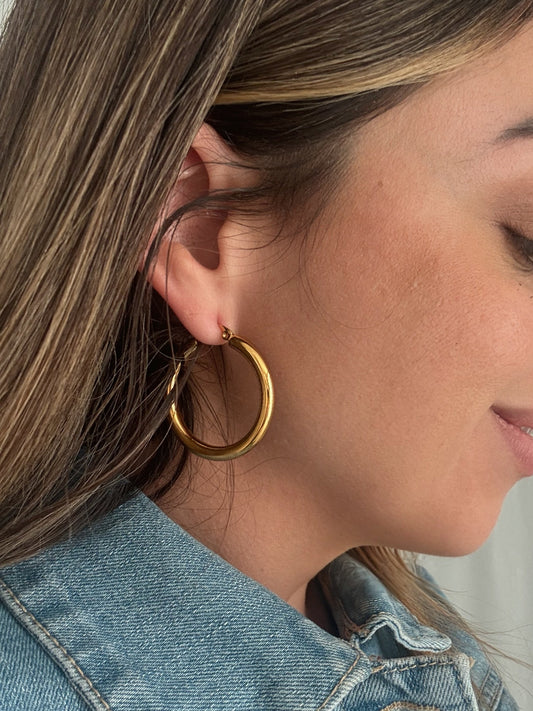 Classic Luxe Hoop