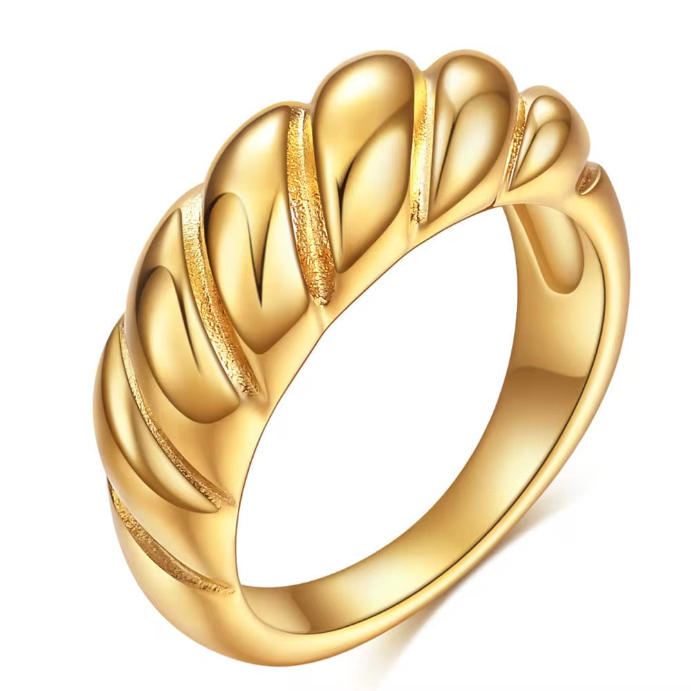 Ella Ring