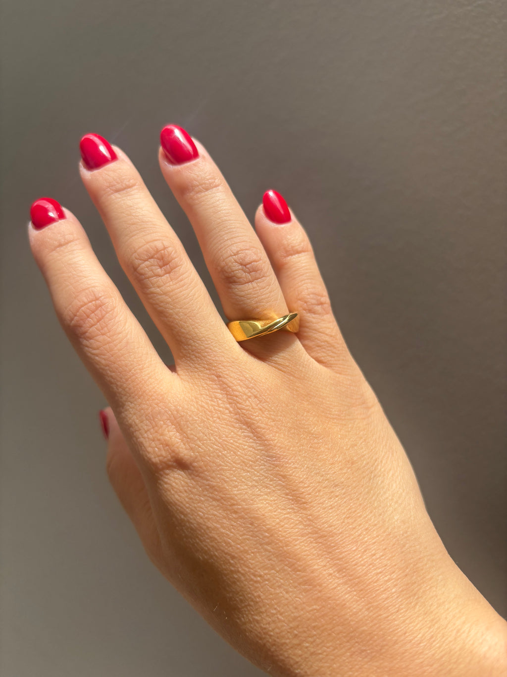 Claudia Ring