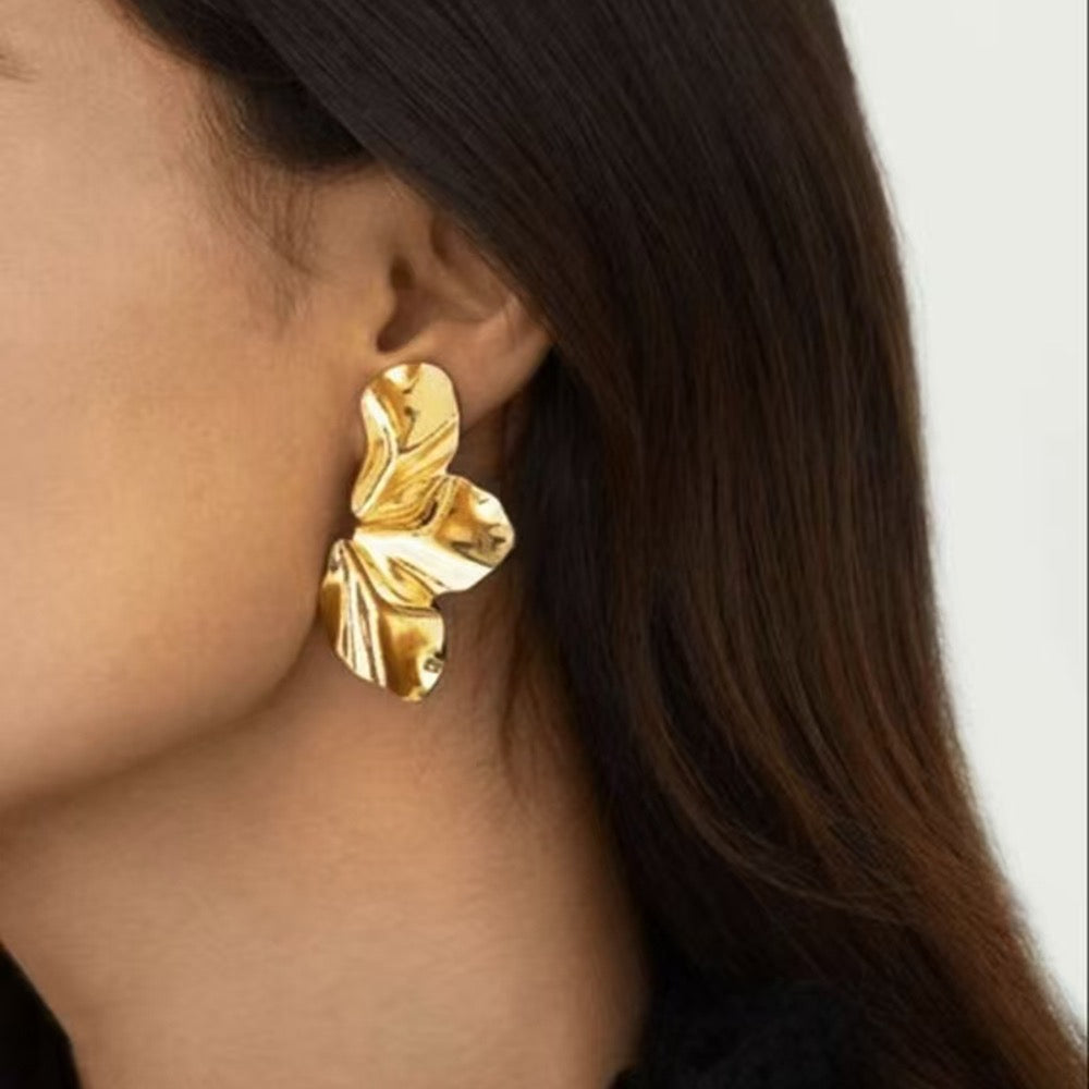 Elegant Leaves Studs