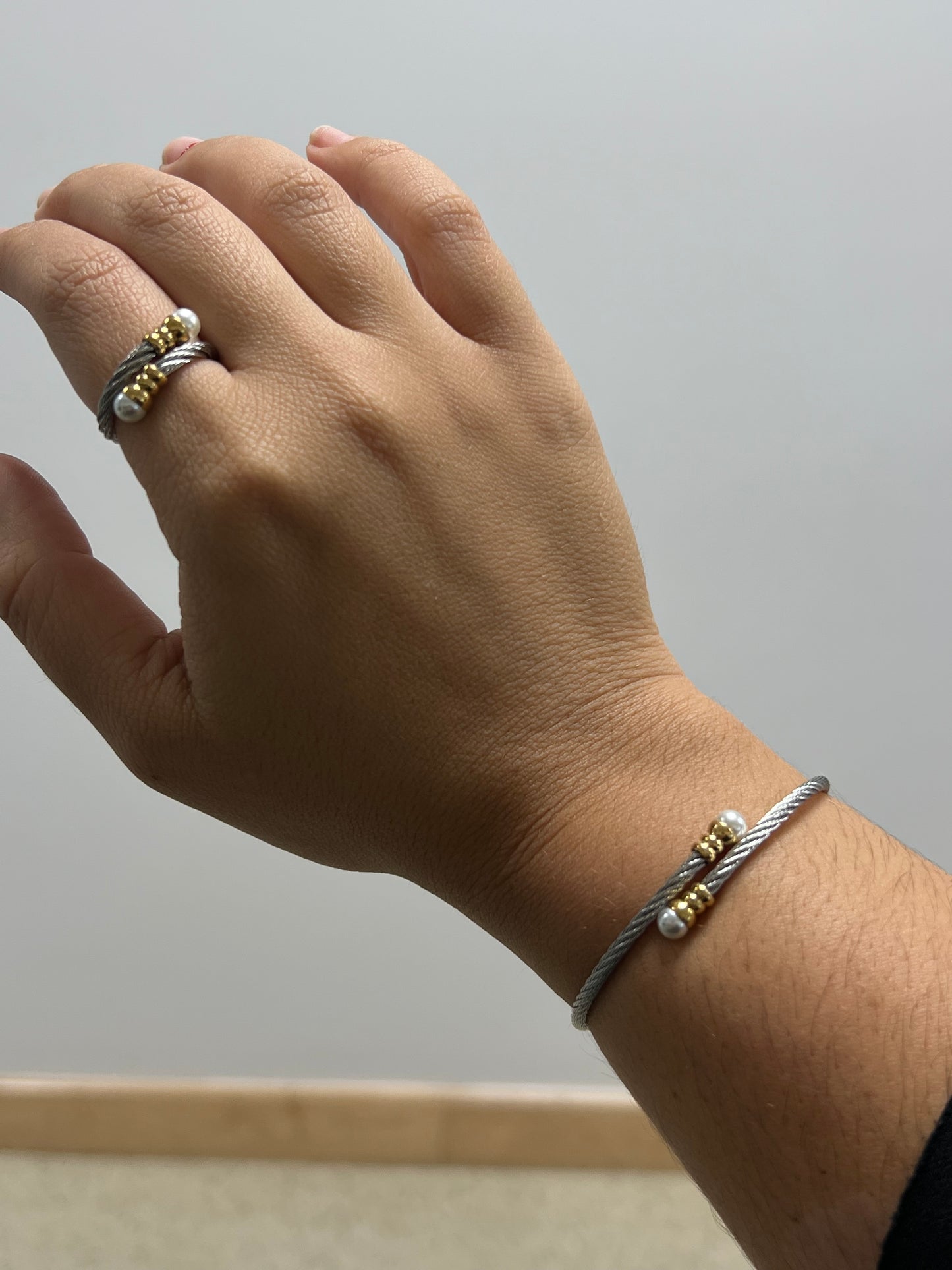 Little Pearl Bangle