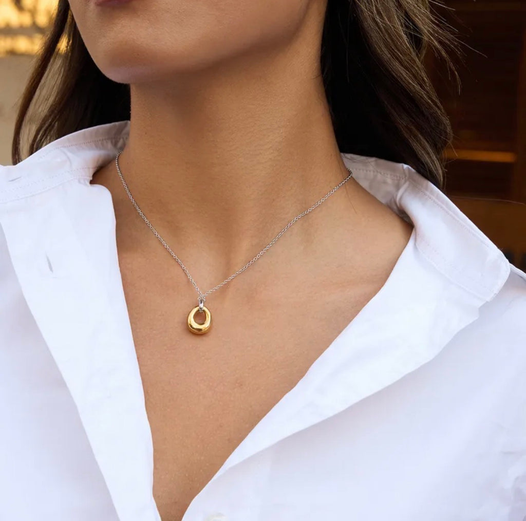 Oro Loop Necklace