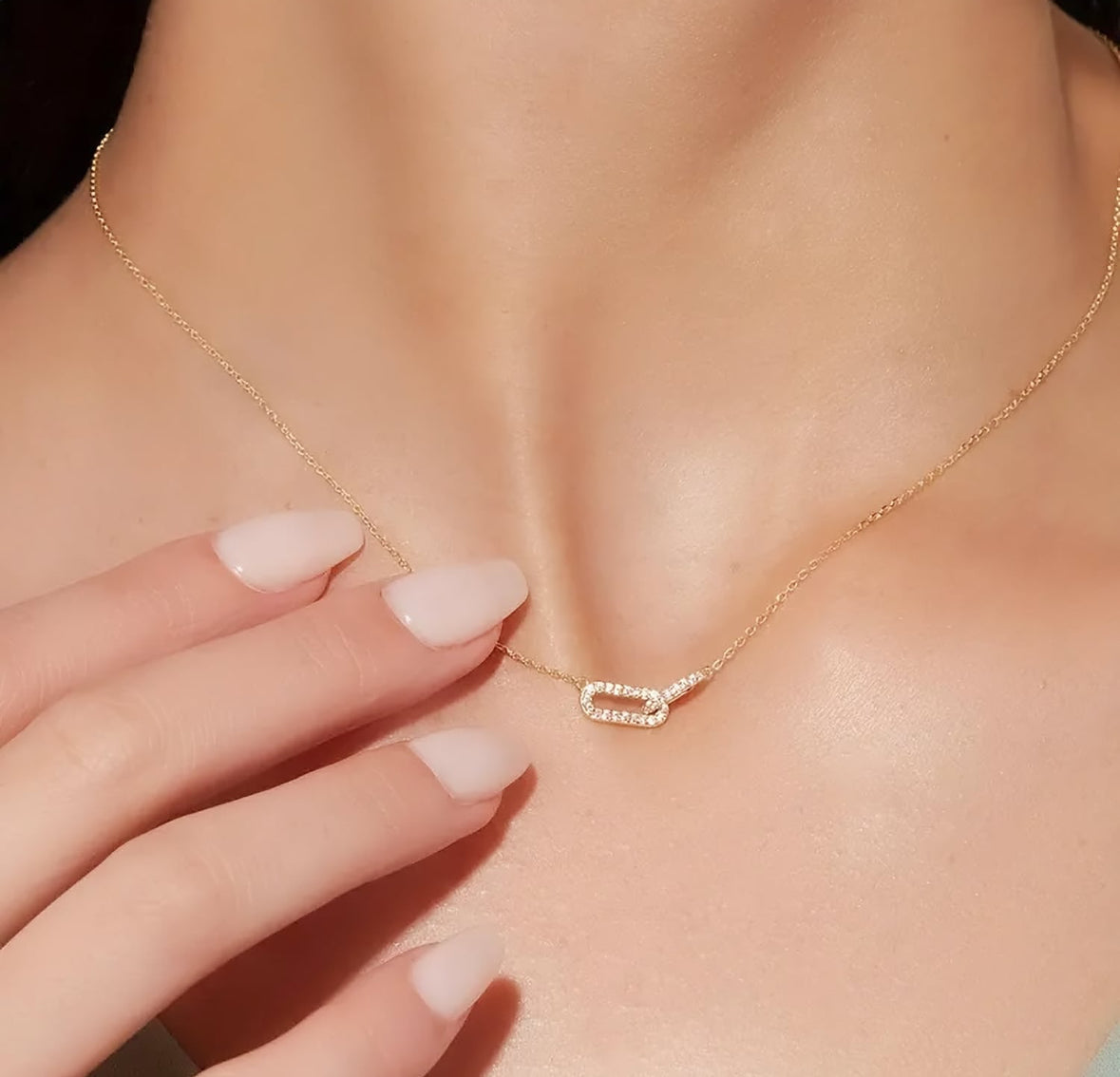 Mila Necklace