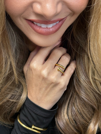 Amelia Ring