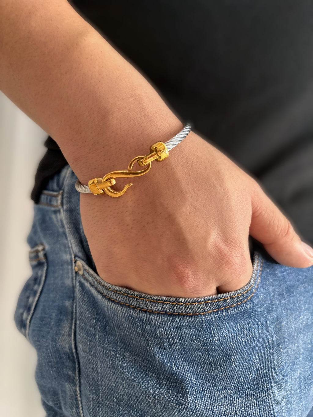 Hook Cable Bracelet