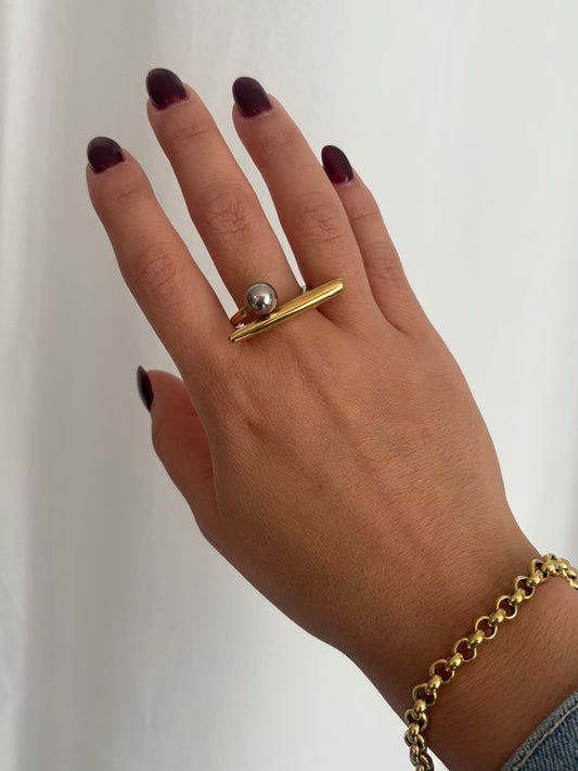 Orbit Bar Ring