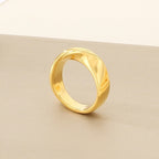 Claudia Ring