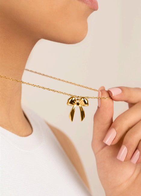 Bow Necklace