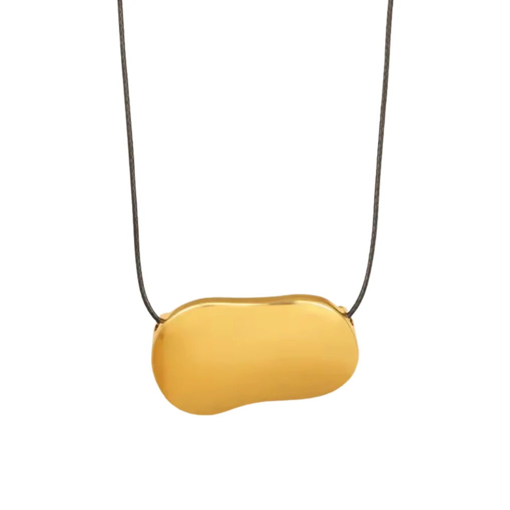Veyra Necklace