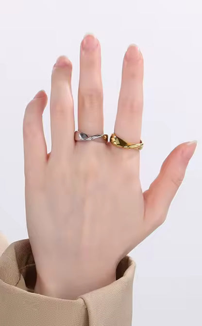 Claudia Ring