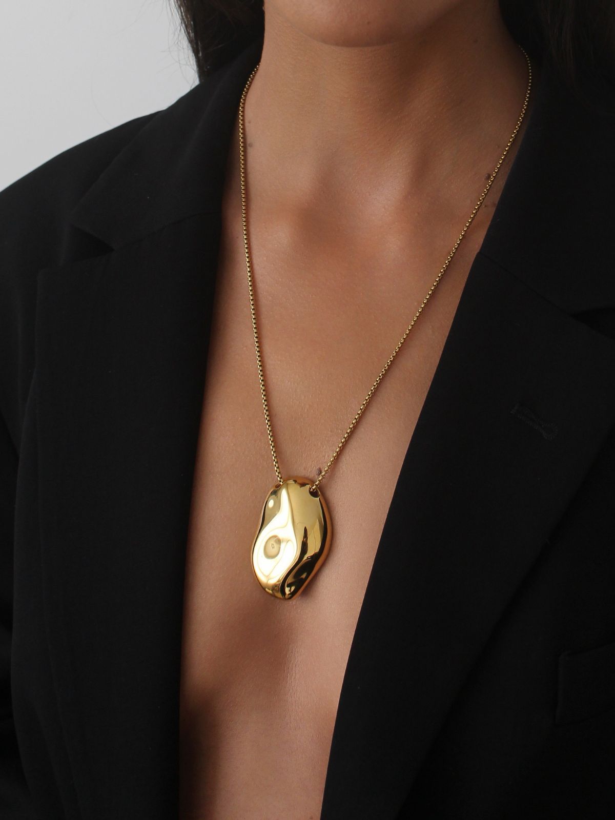 Golden Muse Necklace