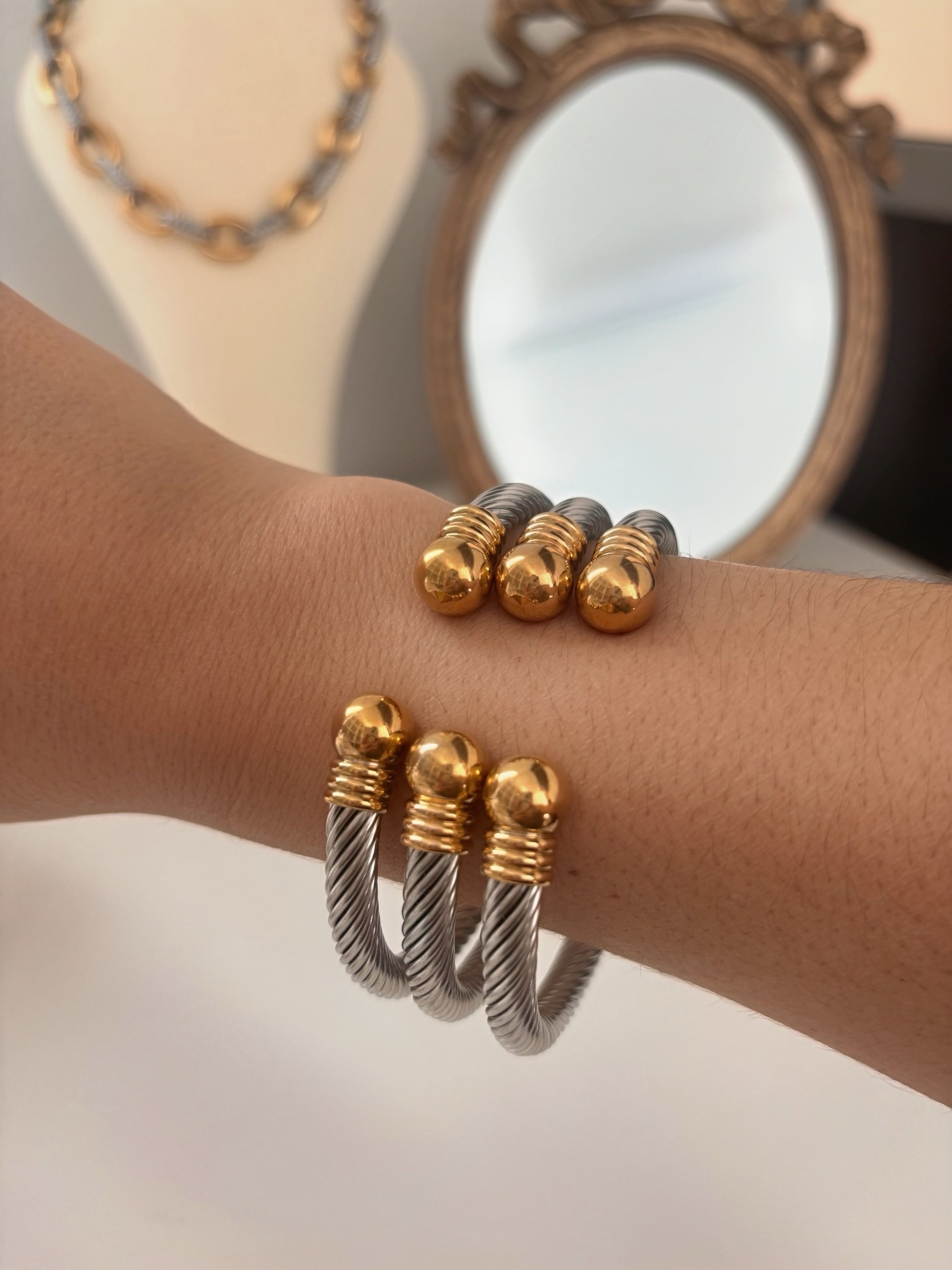 Twist & Shine Bracelet