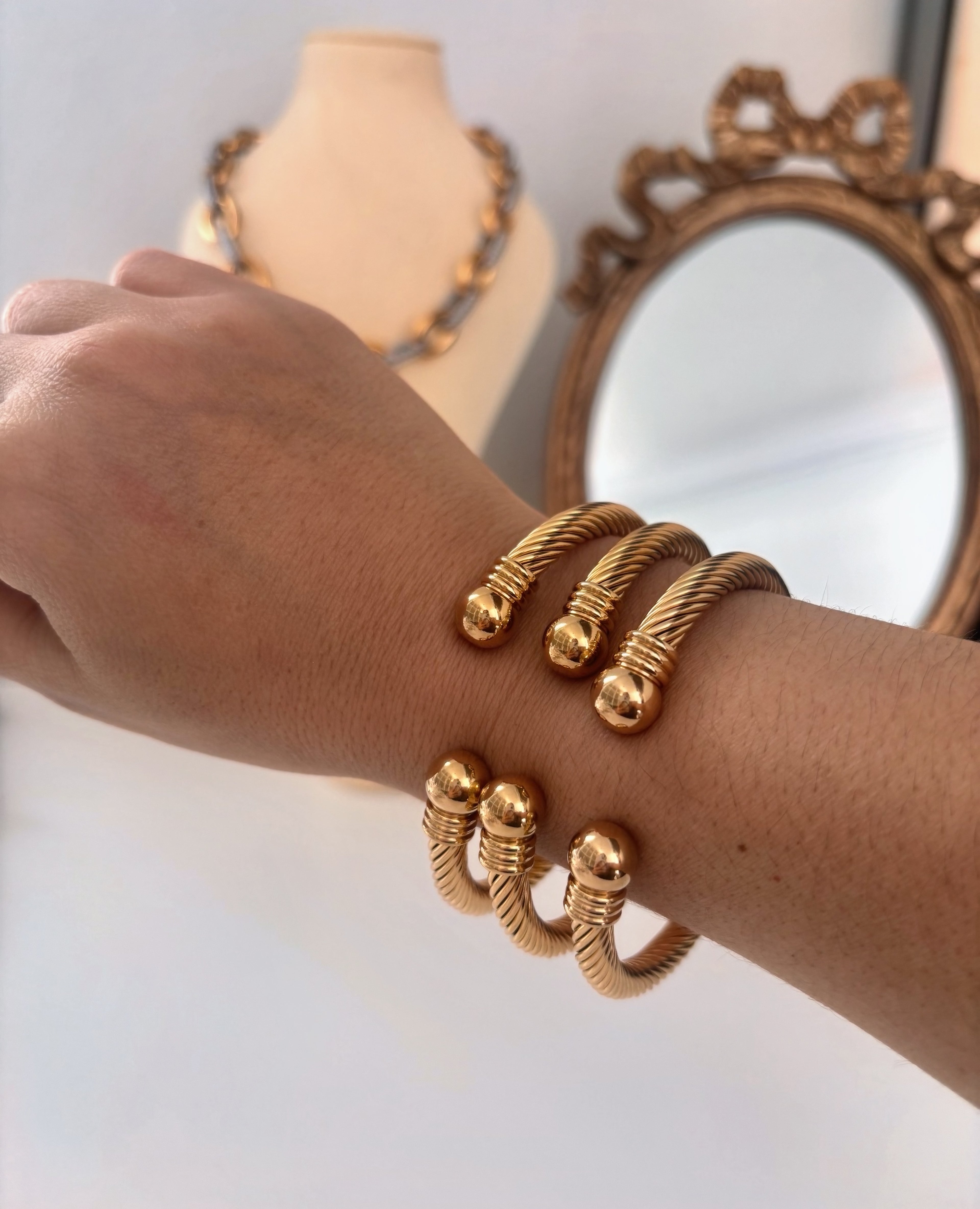 Twist & Shine Bracelet
