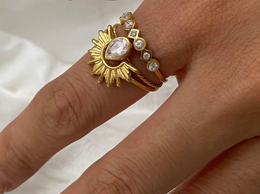 Eliana Ring