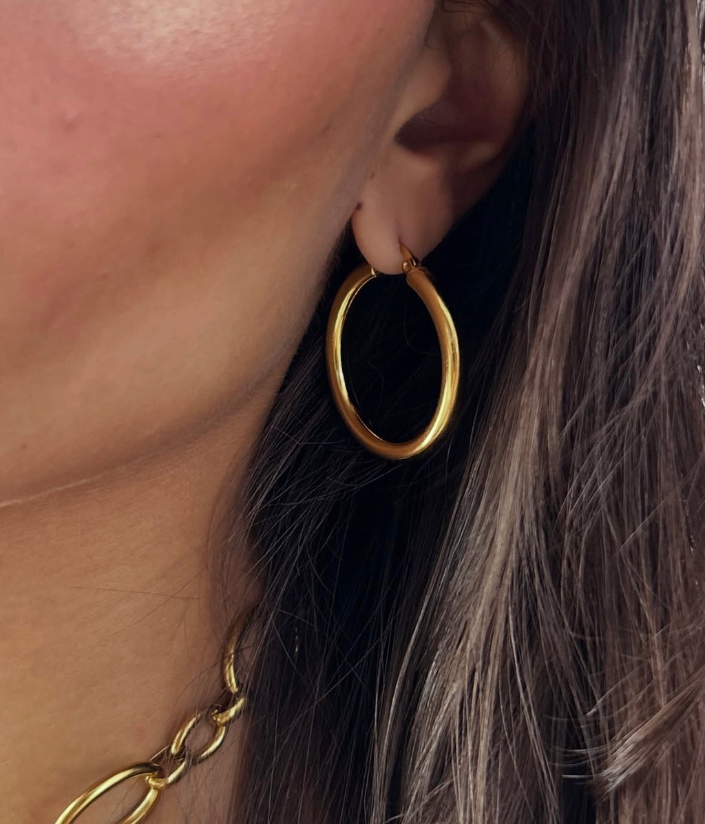 Classic Luxe Hoop