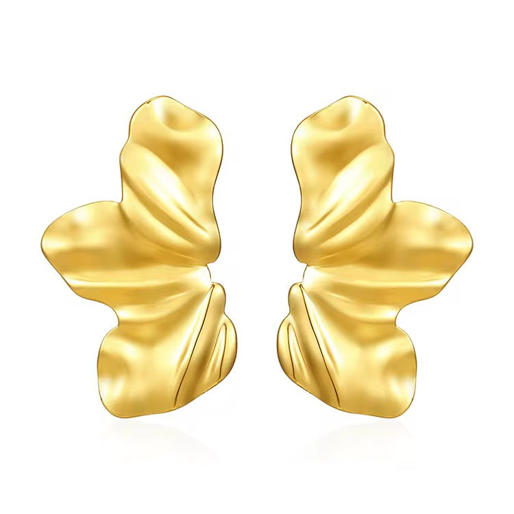 Elegant Leaves Studs