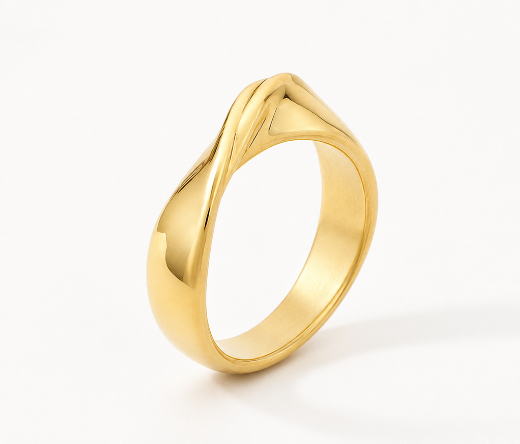 Claudia Ring