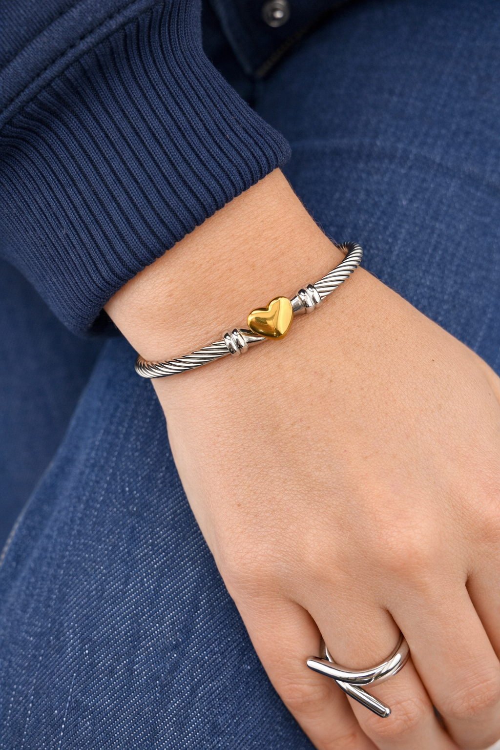 Amora Bangle