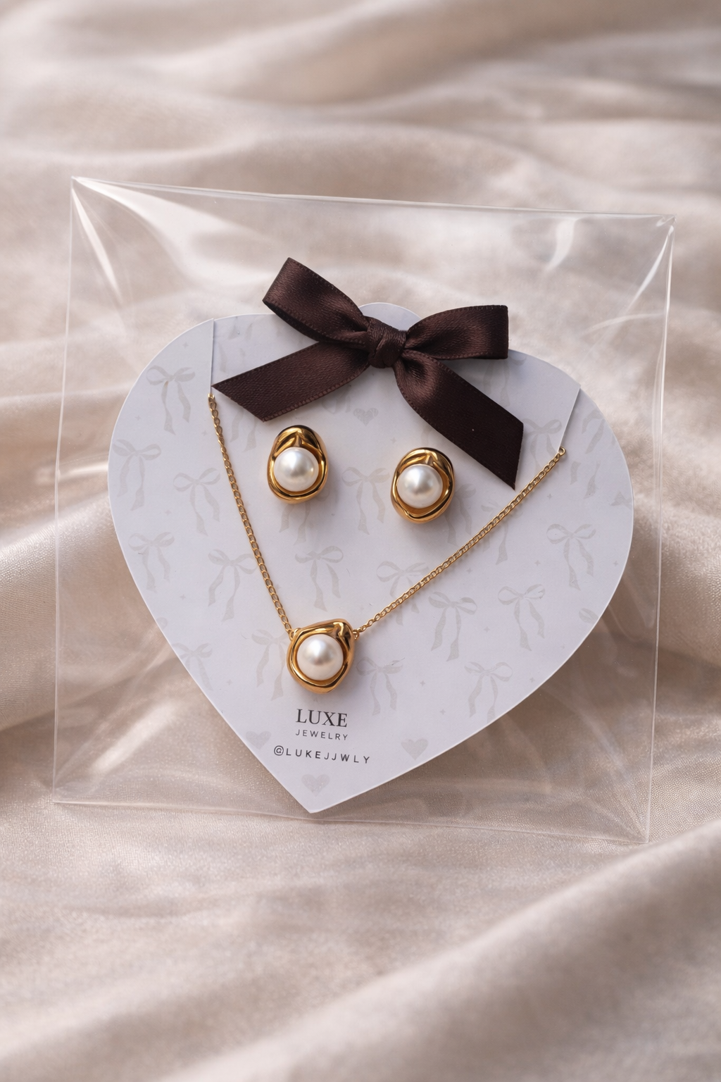 Pearl Embrace Set