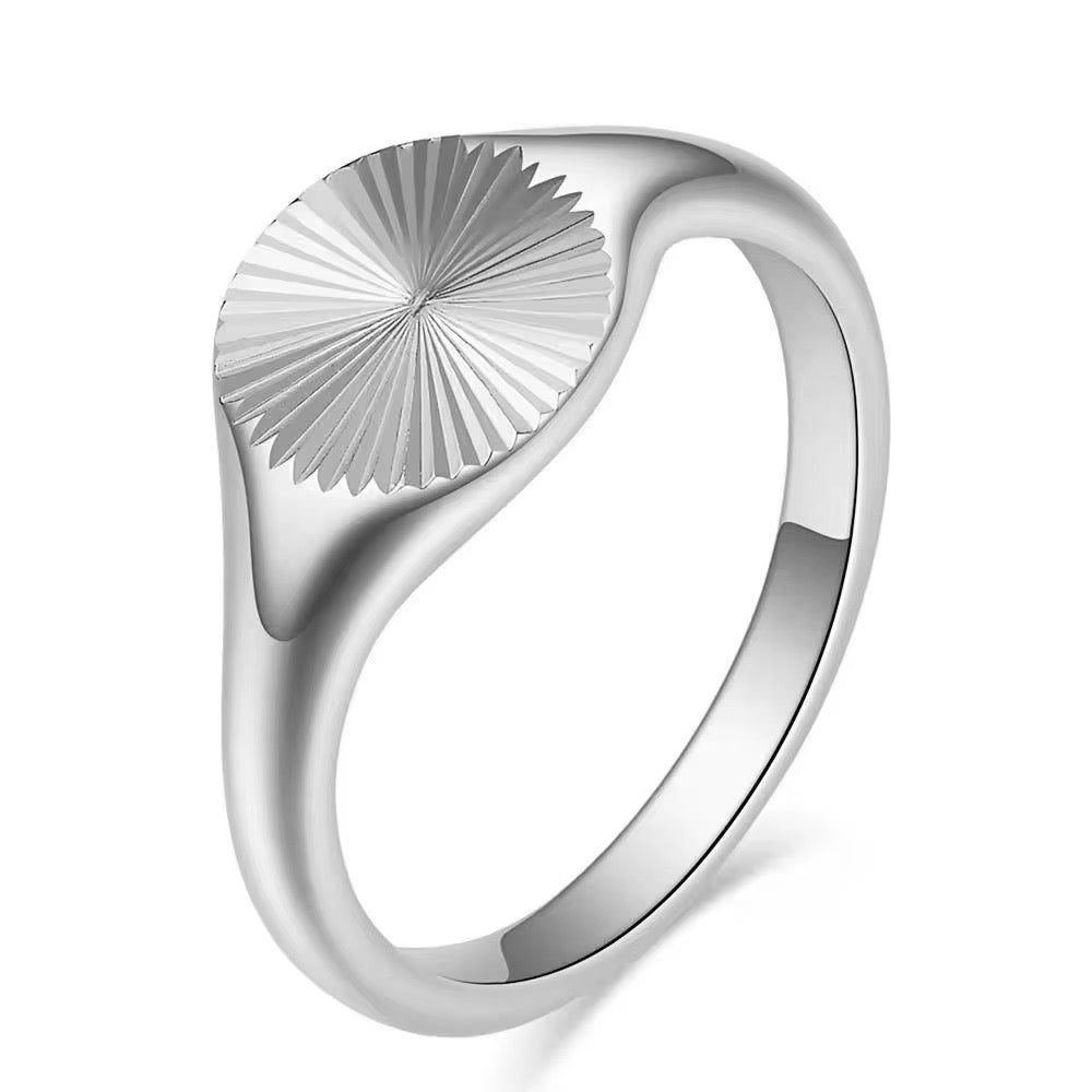 Calista Pinky Ring