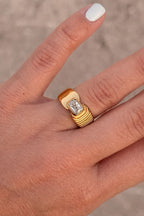 Macarena Ring