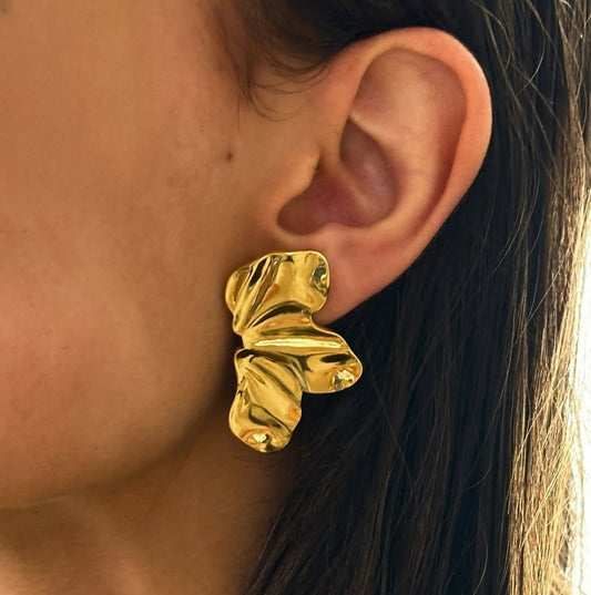 Elegant Leaves Studs