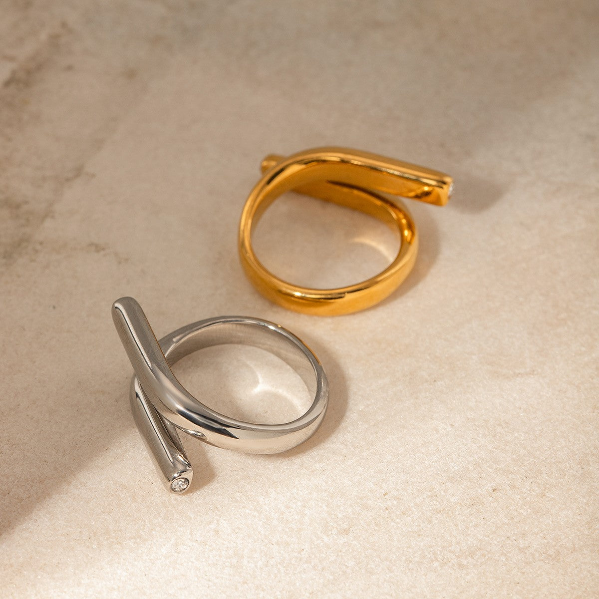 Mia Ring