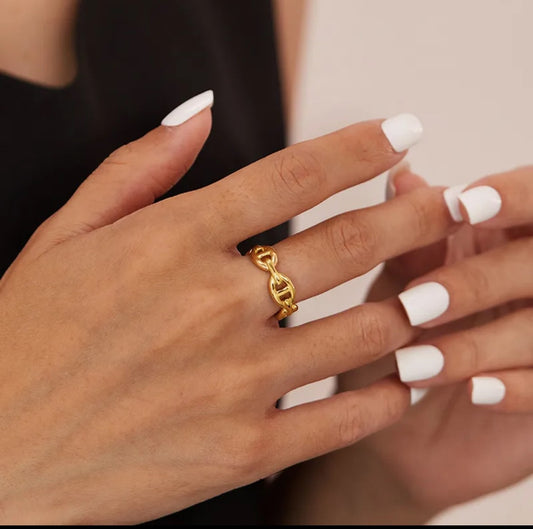 Clara Ring